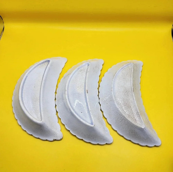 3 Half Moon Crescent Bone Dishes Side Plates Floral Transfer Ware Motif Set - Picture 2 of 6
